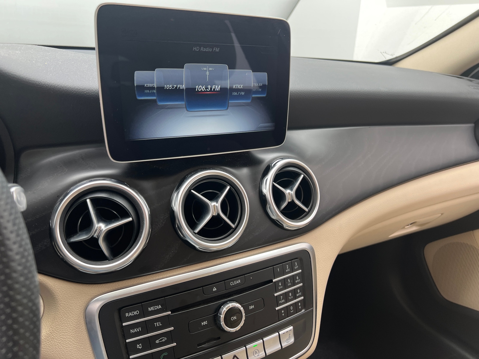 Thumbnail: 2019 Mercedes-Benz GLA - 3