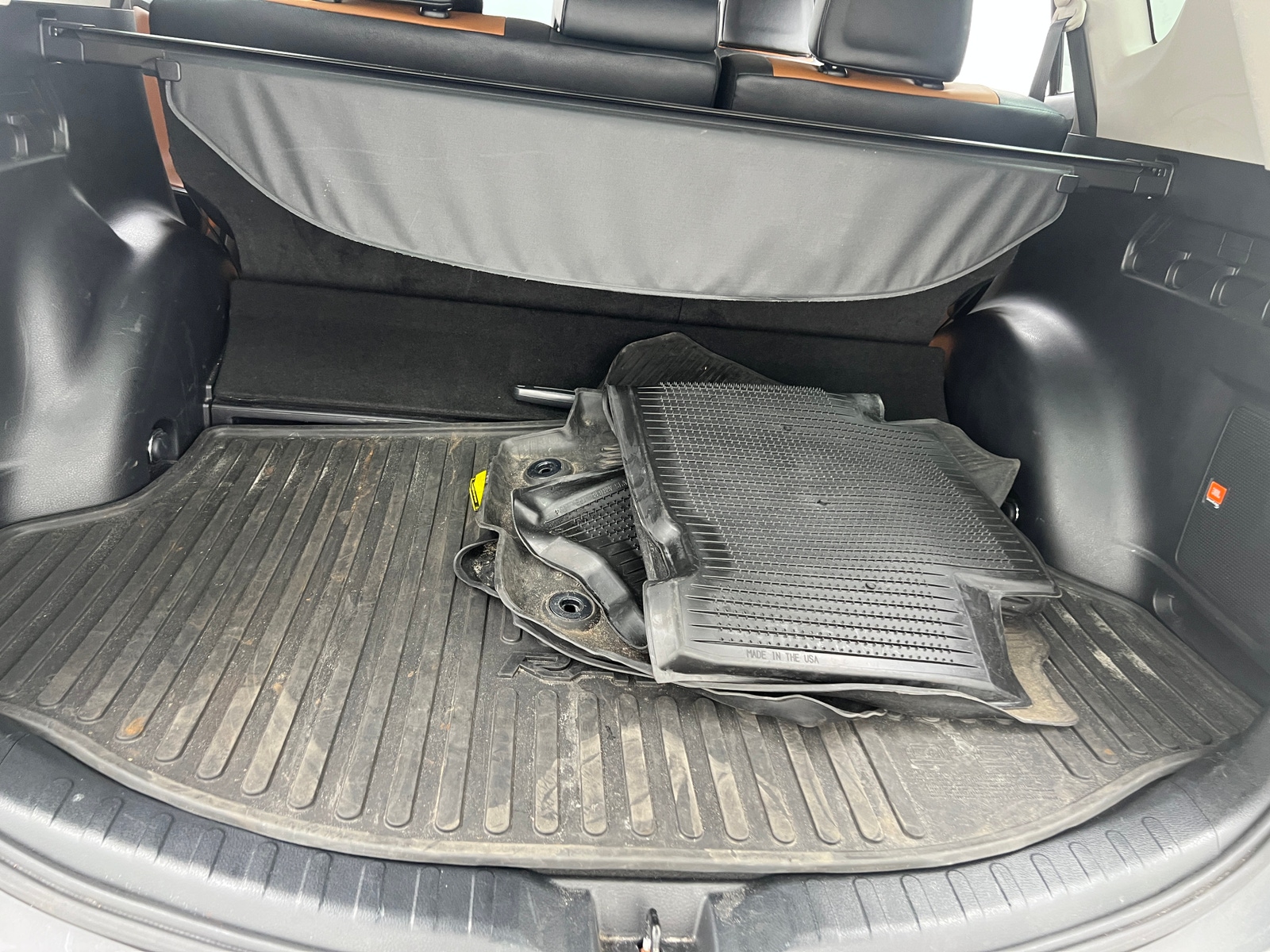 Thumbnail: 2017 Toyota RAV4 - 6