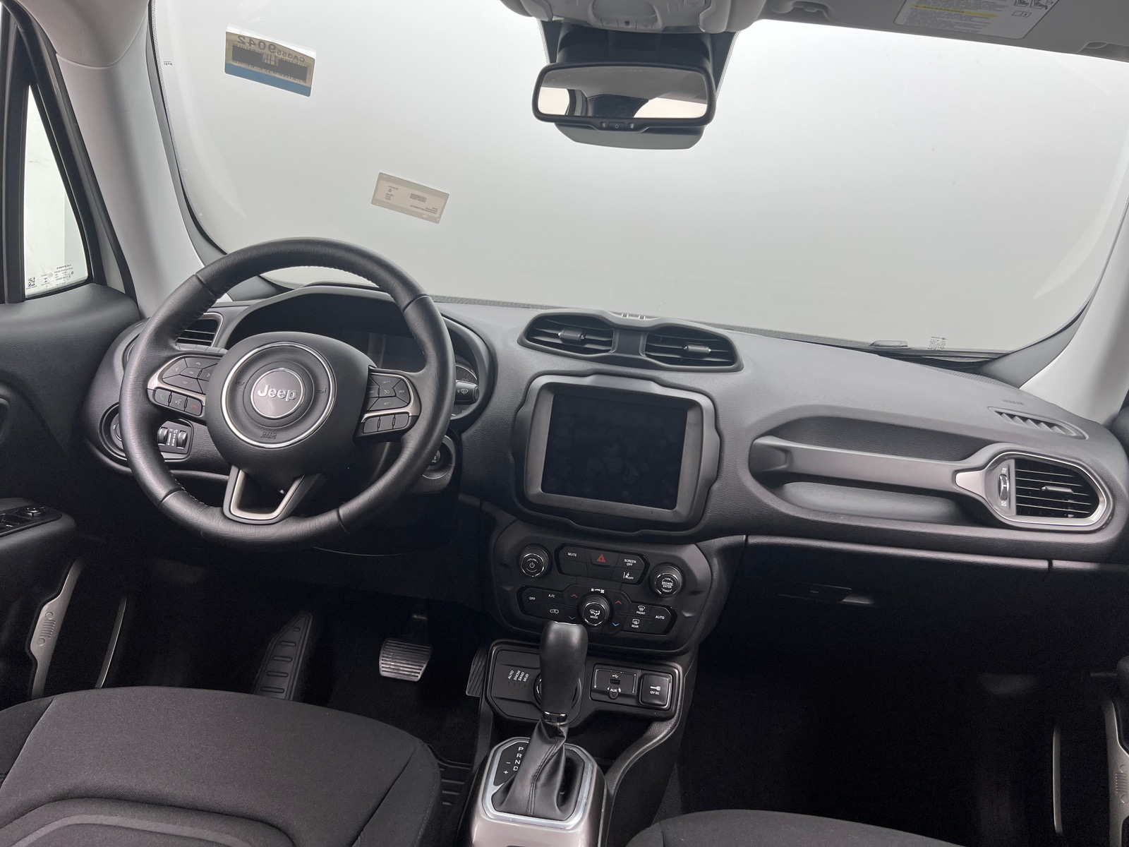 Thumbnail: 2022 Jeep Renegade - 3