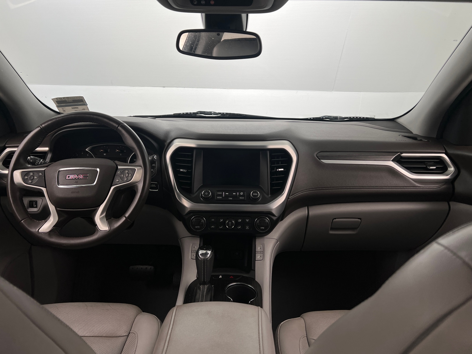 Thumbnail: 2018 GMC Acadia - 2