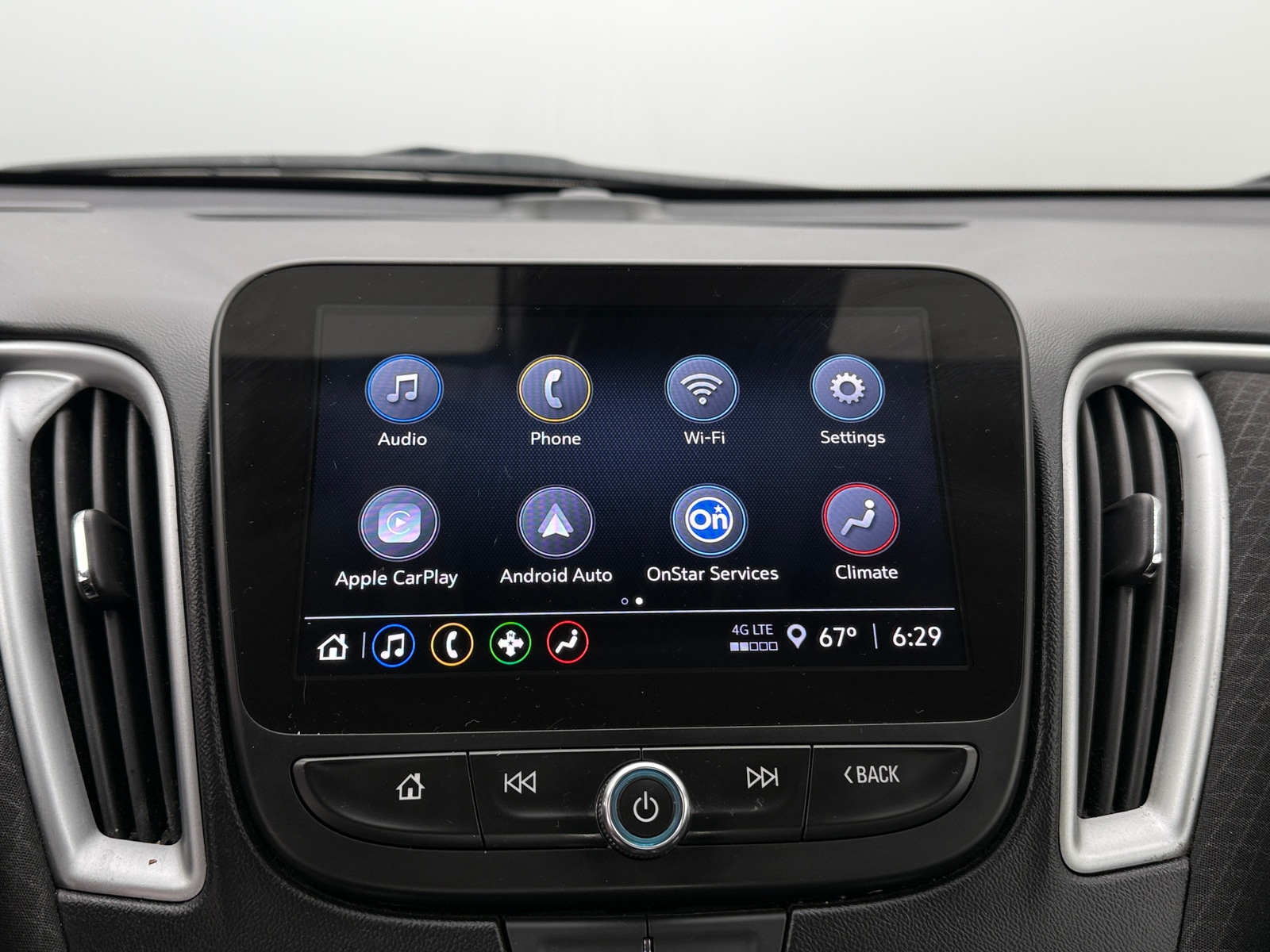 Thumbnail: 2023 Chevrolet Malibu - 4