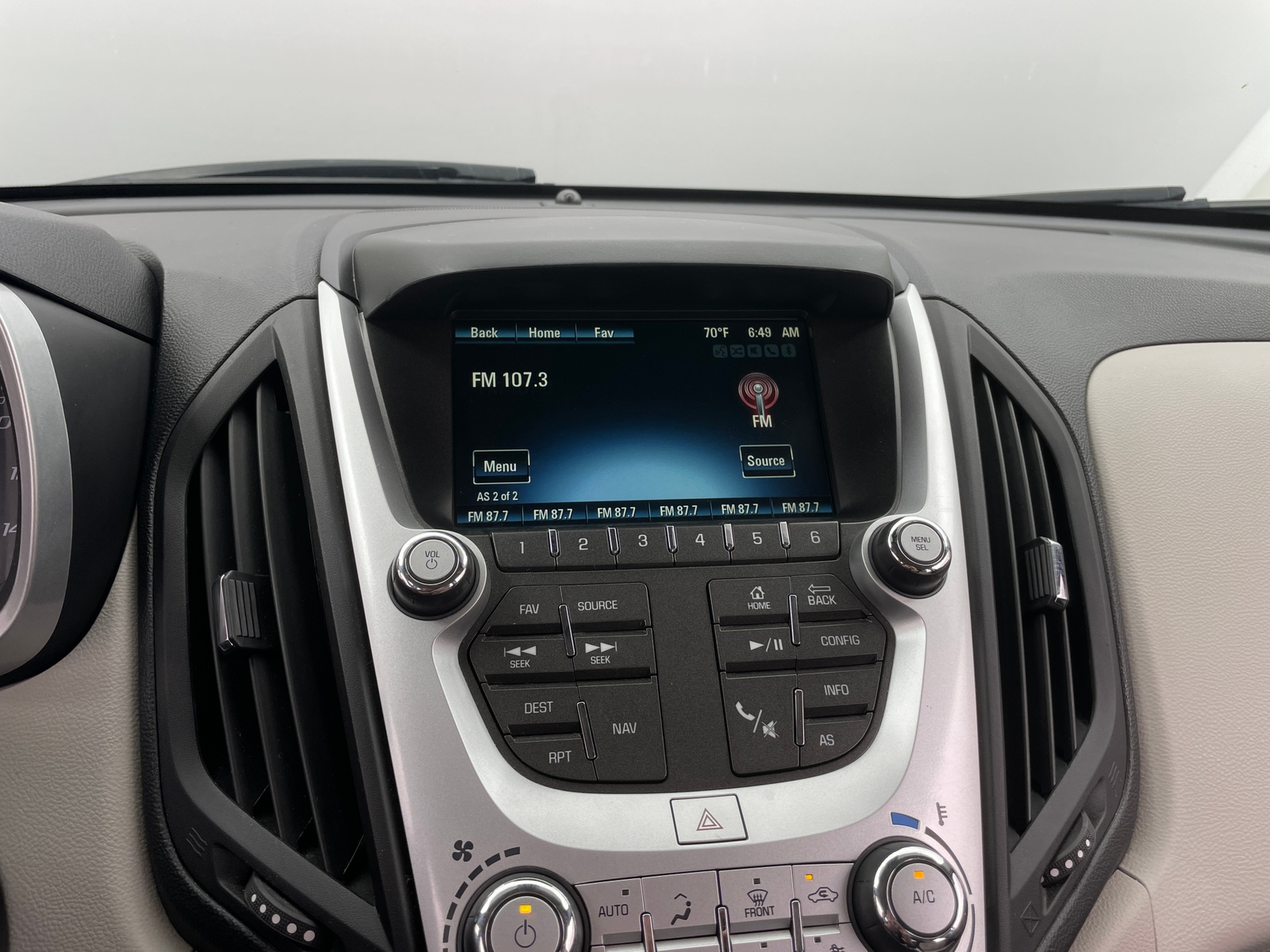 Thumbnail: 2016 Chevrolet Equinox - 3