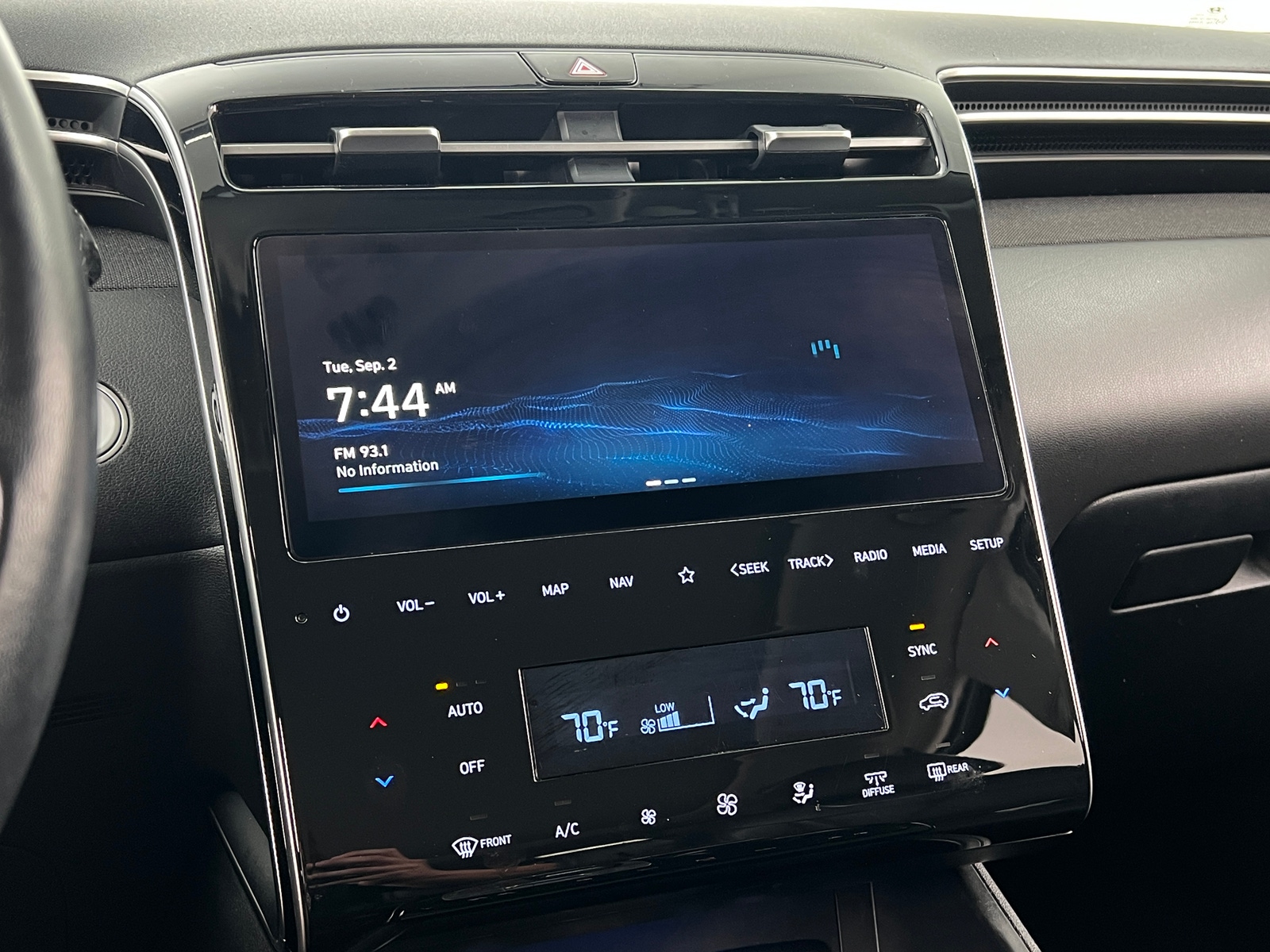 Thumbnail: 2022 Hyundai Tucson - 3