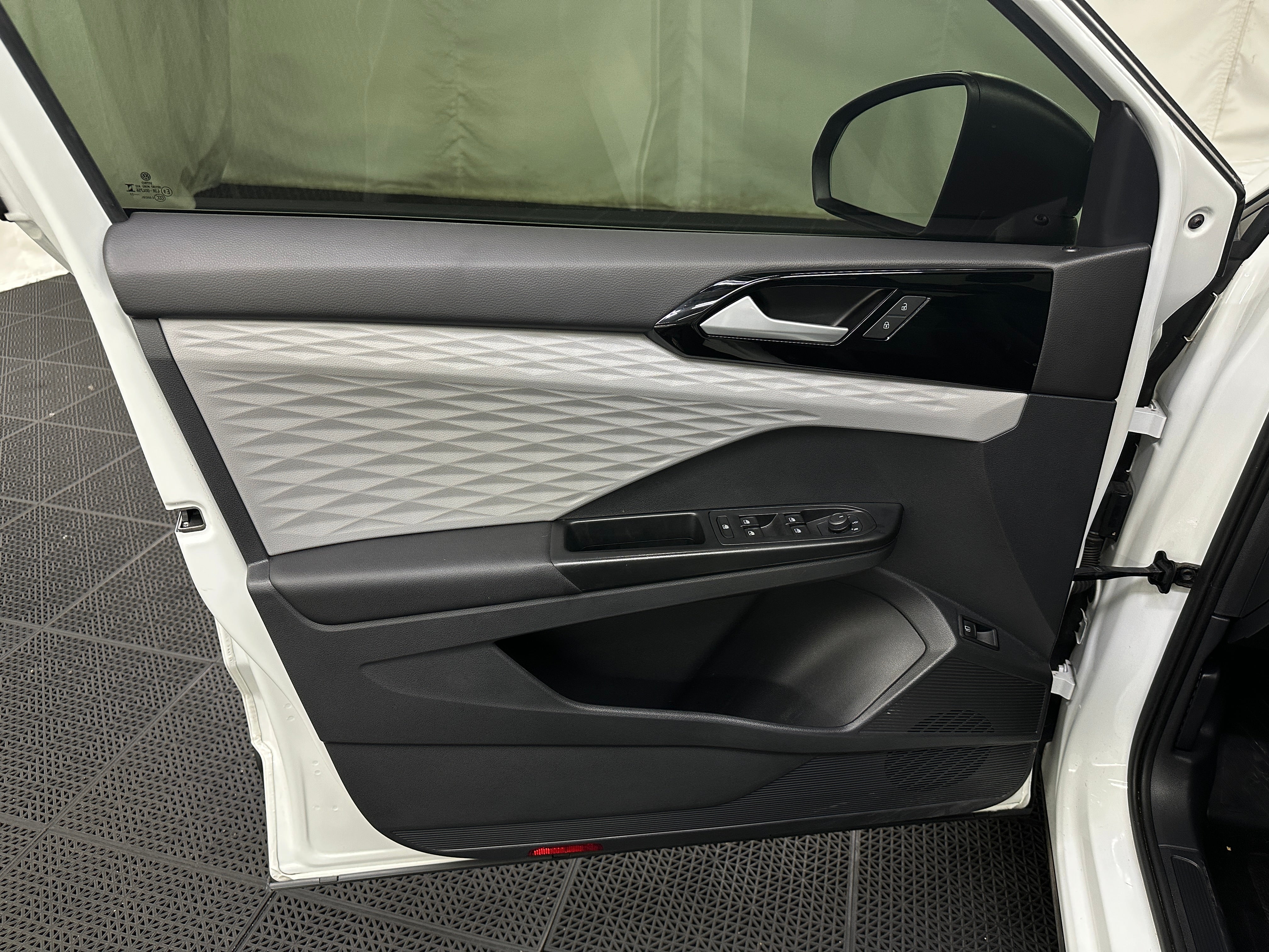 2023 Volkswagen Taos