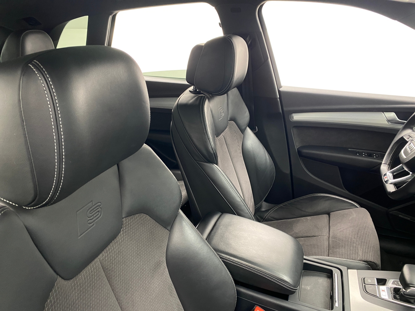 Thumbnail: 2018 Audi SQ5 - 2