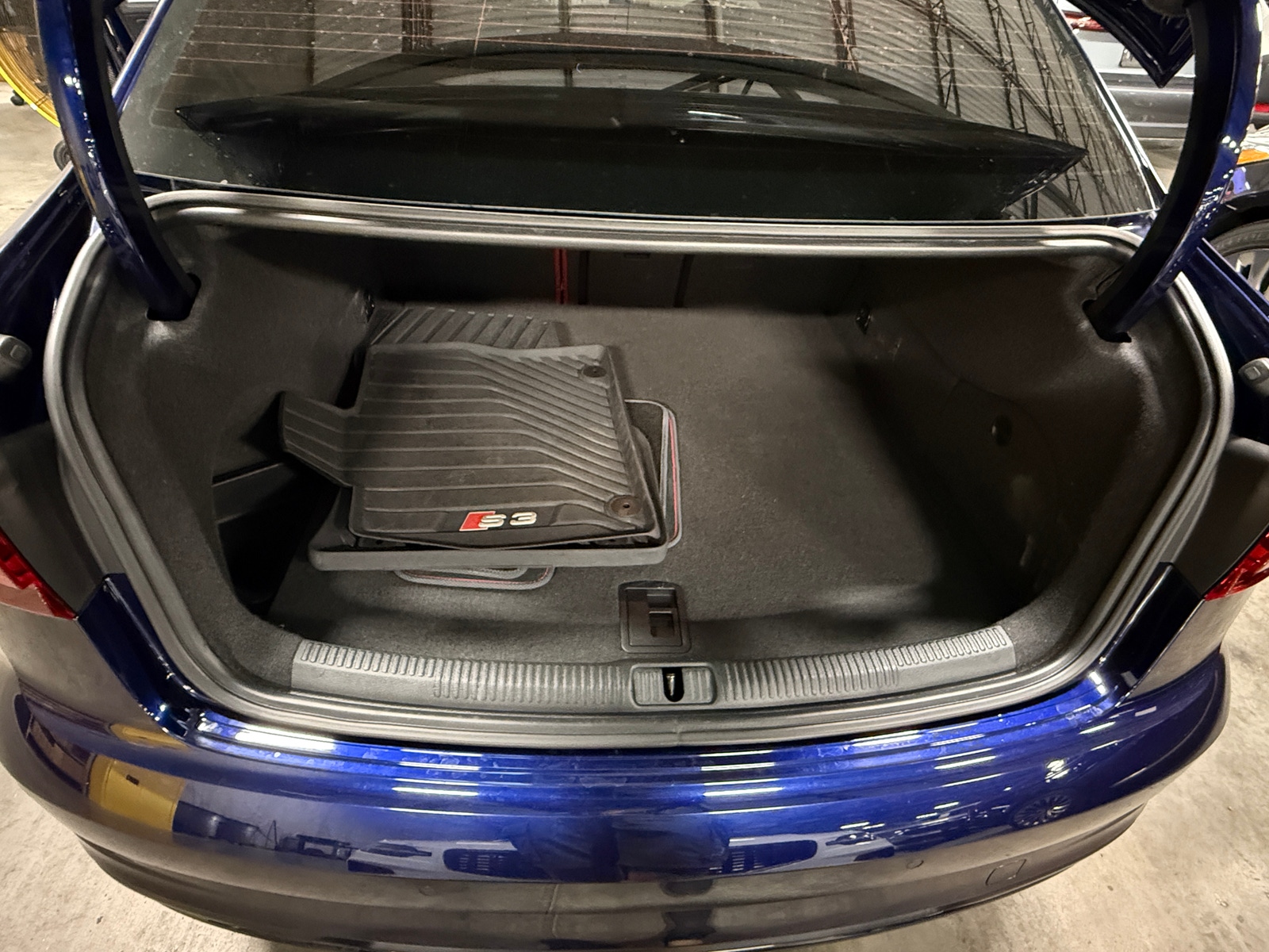Thumbnail: 2018 Audi S3 - 6