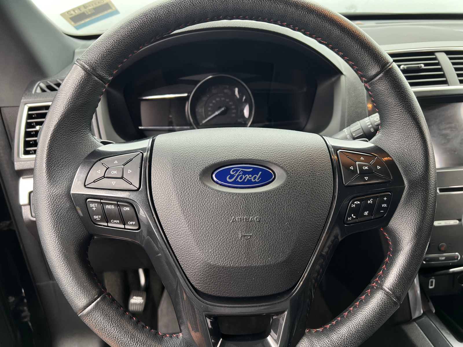 Thumbnail: 2018 Ford Explorer - 4