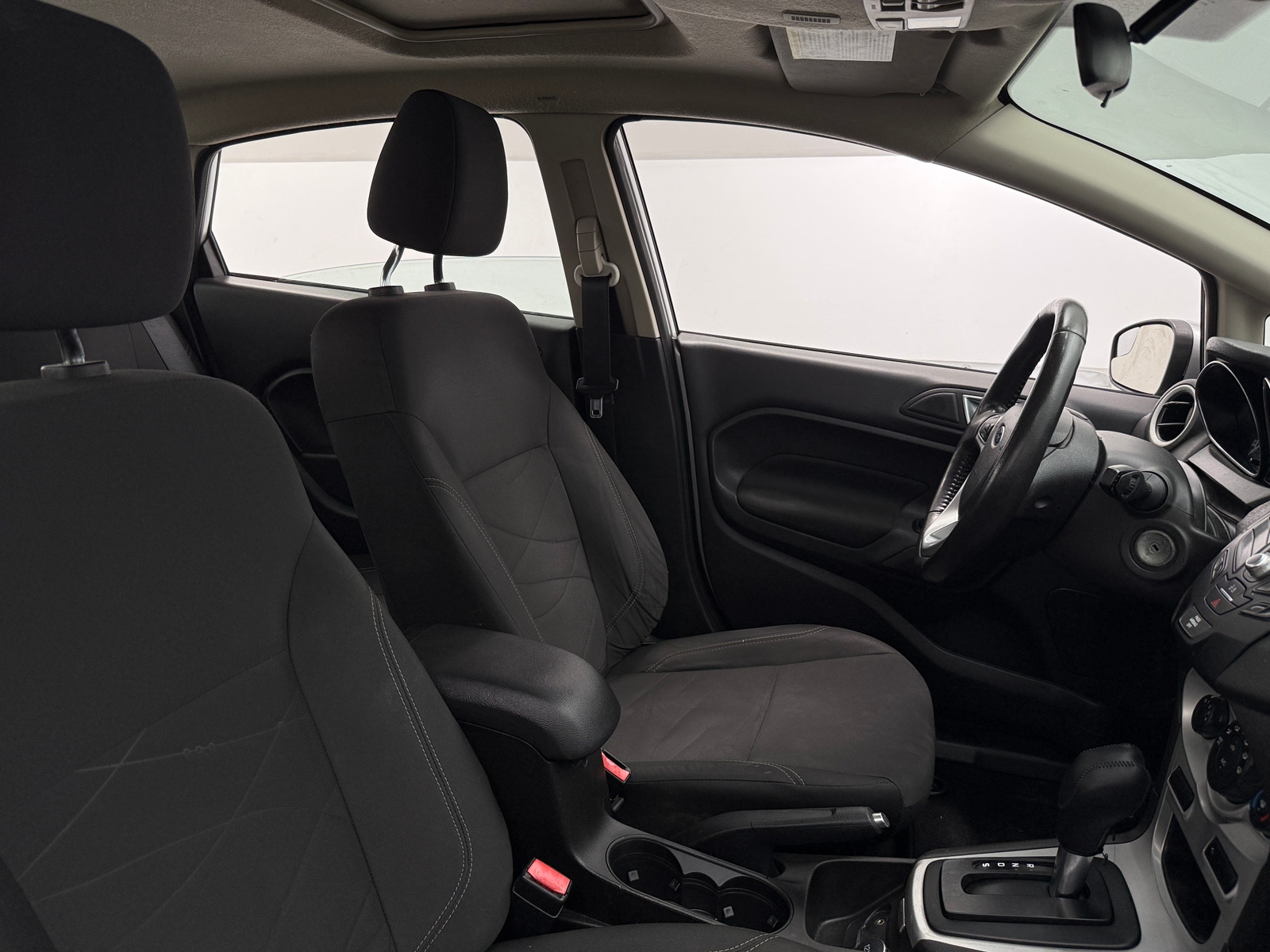 Thumbnail: 2016 Ford Fiesta - 2