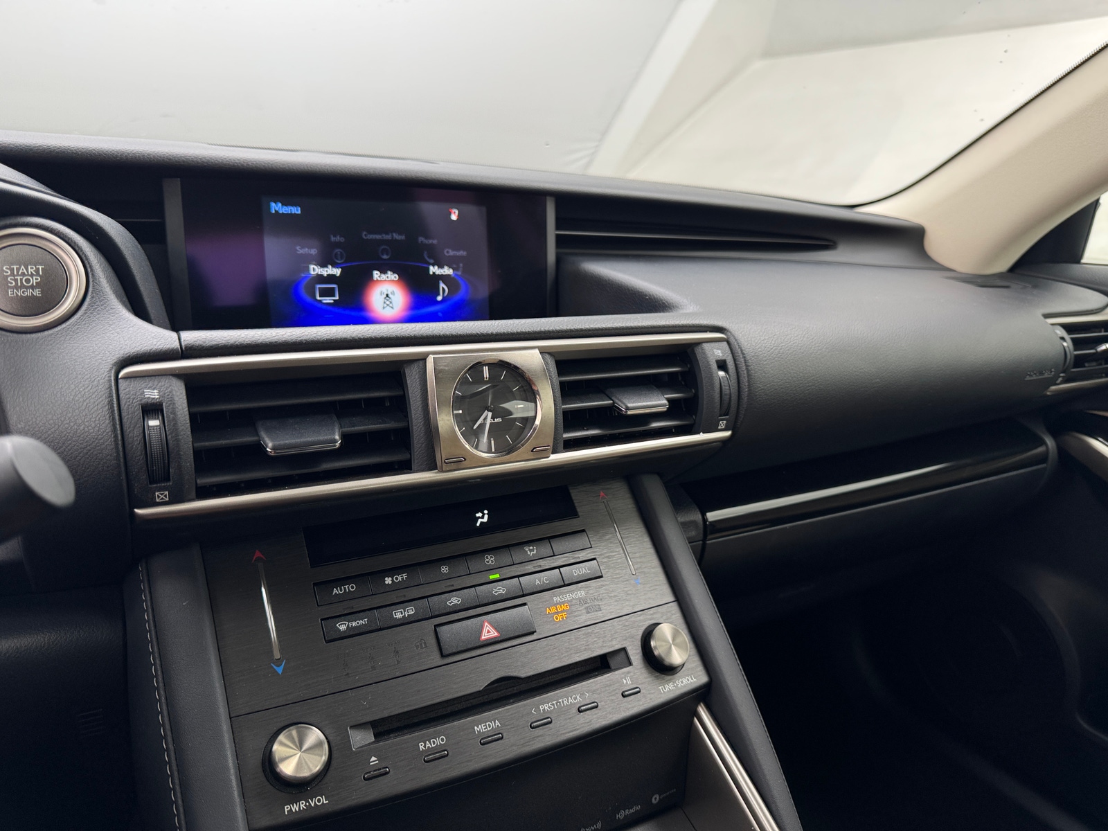Thumbnail: 2019 Lexus IS - 3
