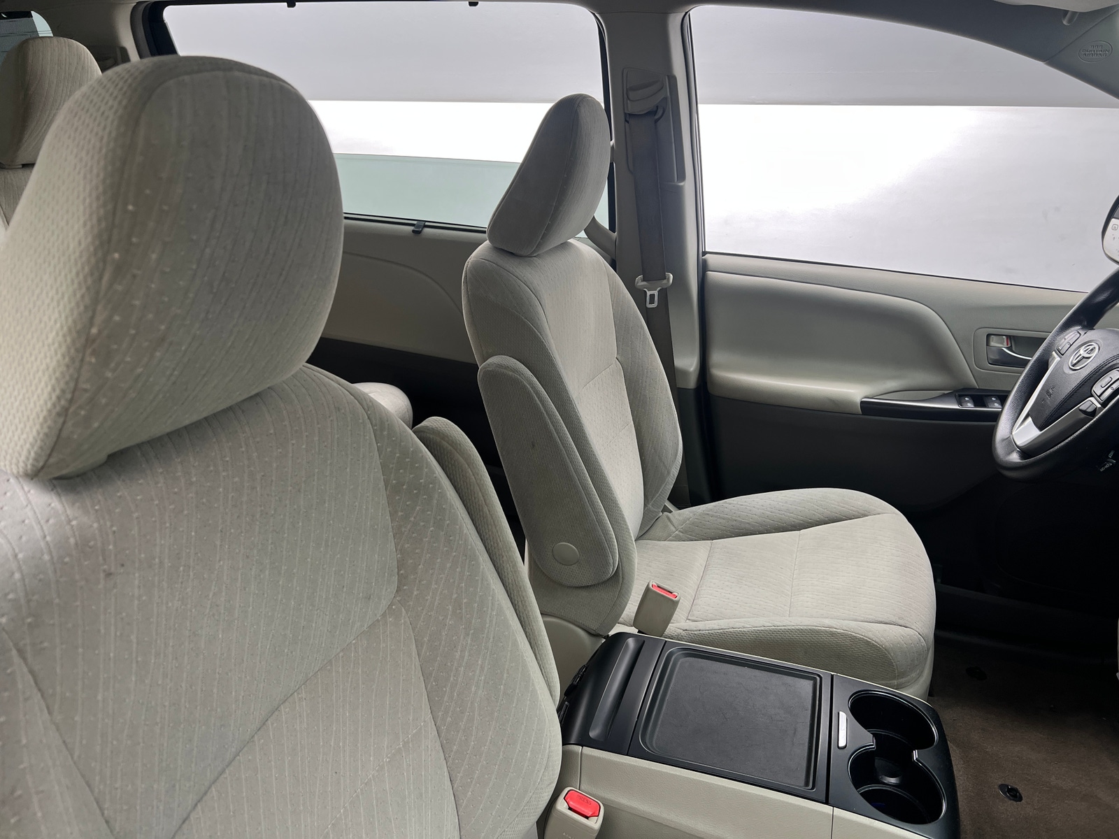 Thumbnail: 2018 Toyota Sienna - 2