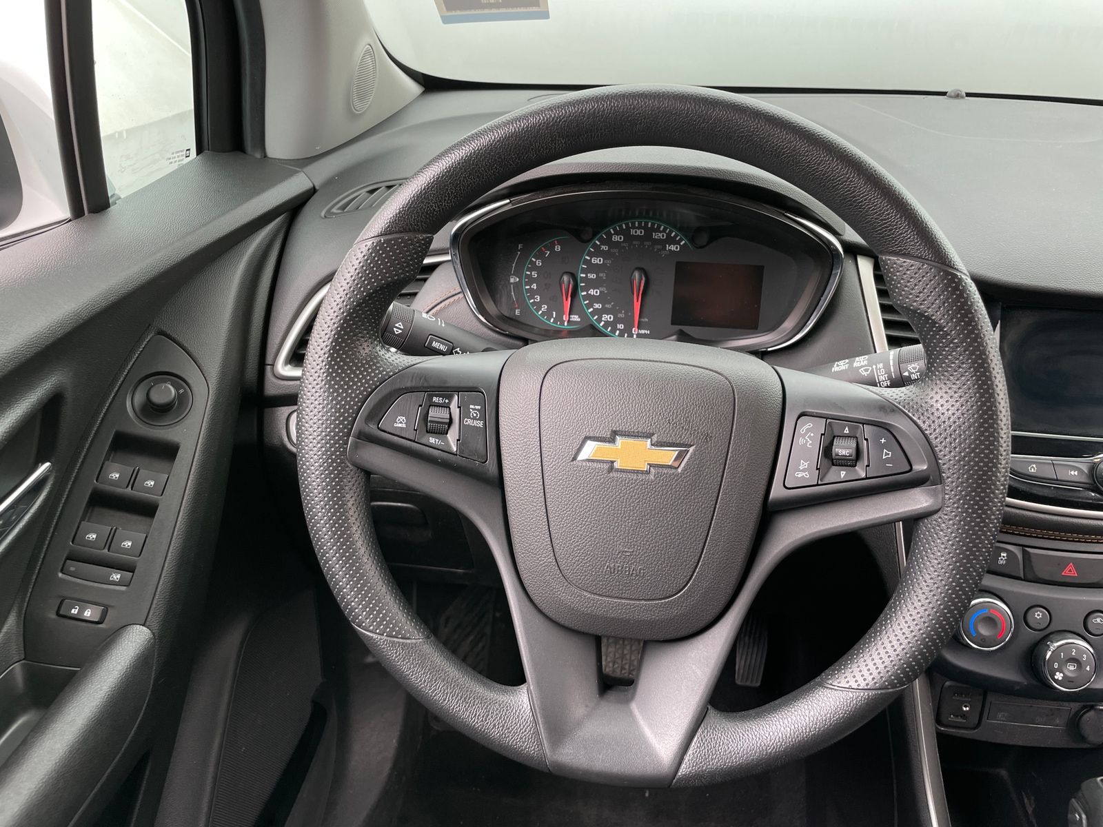 Thumbnail: 2019 Chevrolet Trax - 5