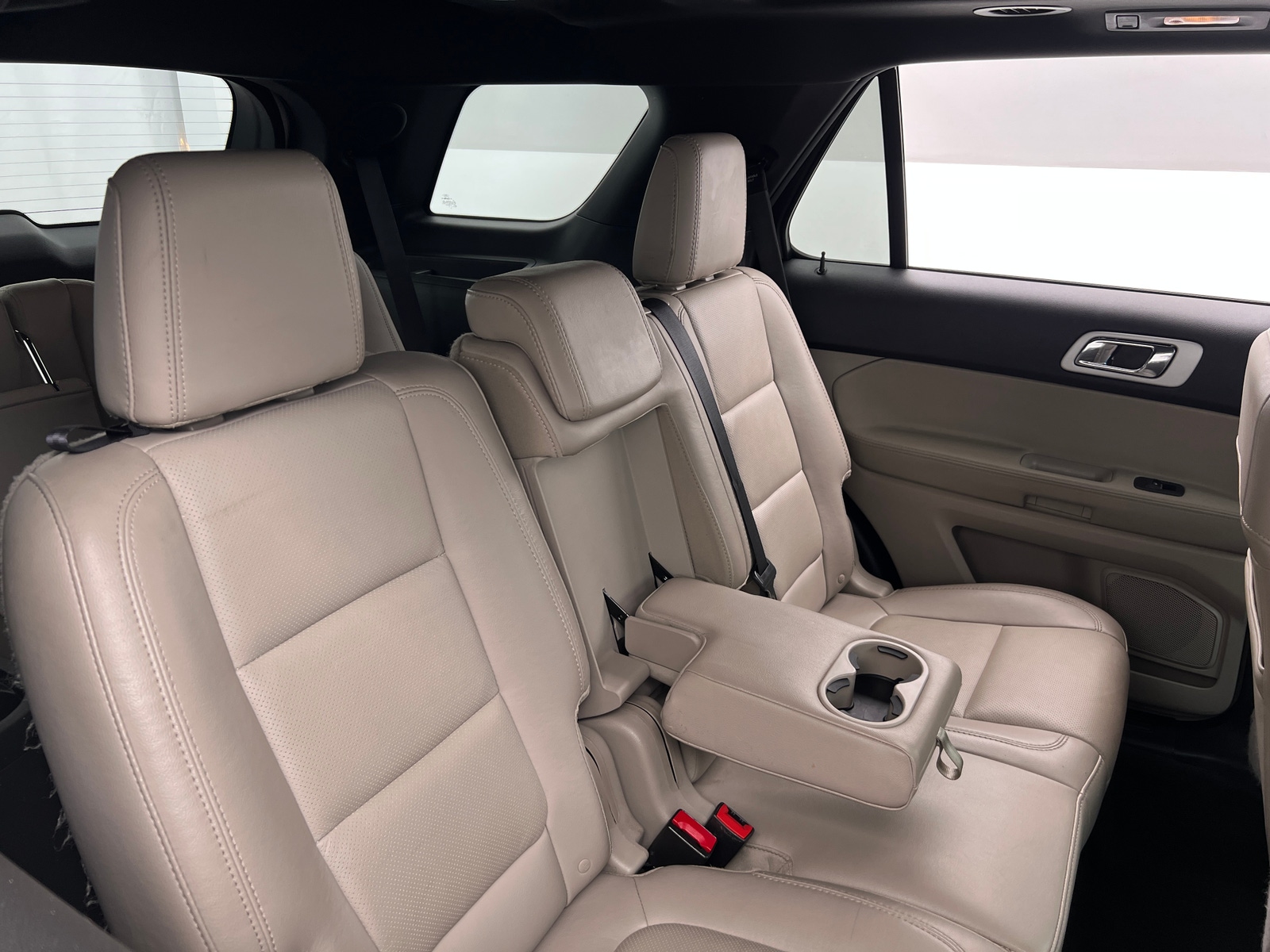 Thumbnail: 2015 Ford Explorer - 5