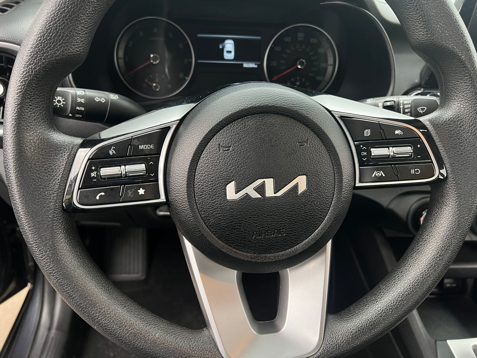 Thumbnail: 2023 Kia Forte - 5