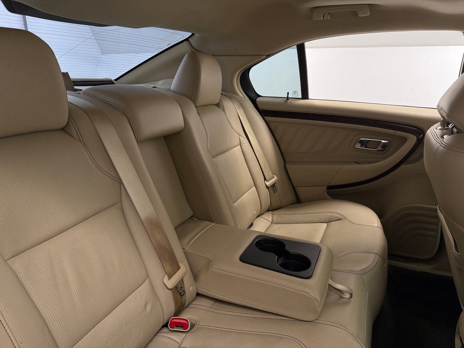 Thumbnail: 2017 Ford Taurus - 5