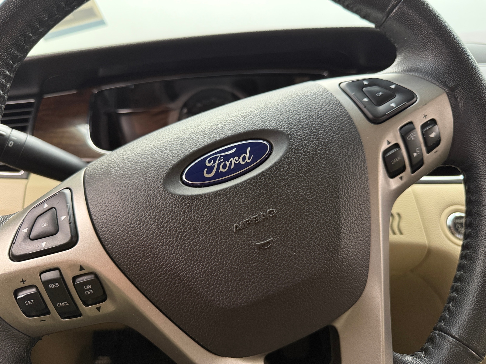 Thumbnail: 2017 Ford Taurus - 4