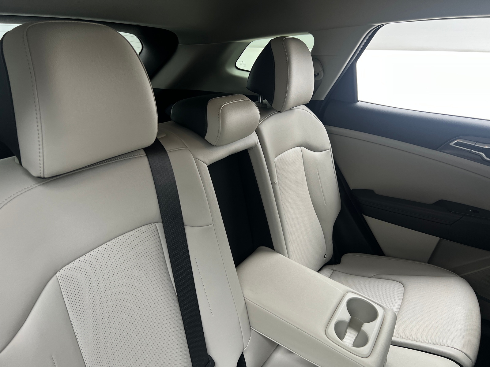 Thumbnail: 2024 Kia Sportage - 5