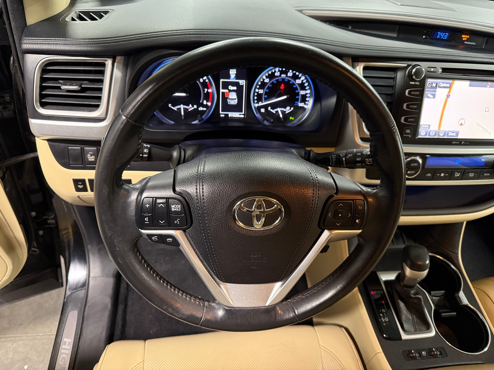 Thumbnail: 2015 Toyota Highlander - 4