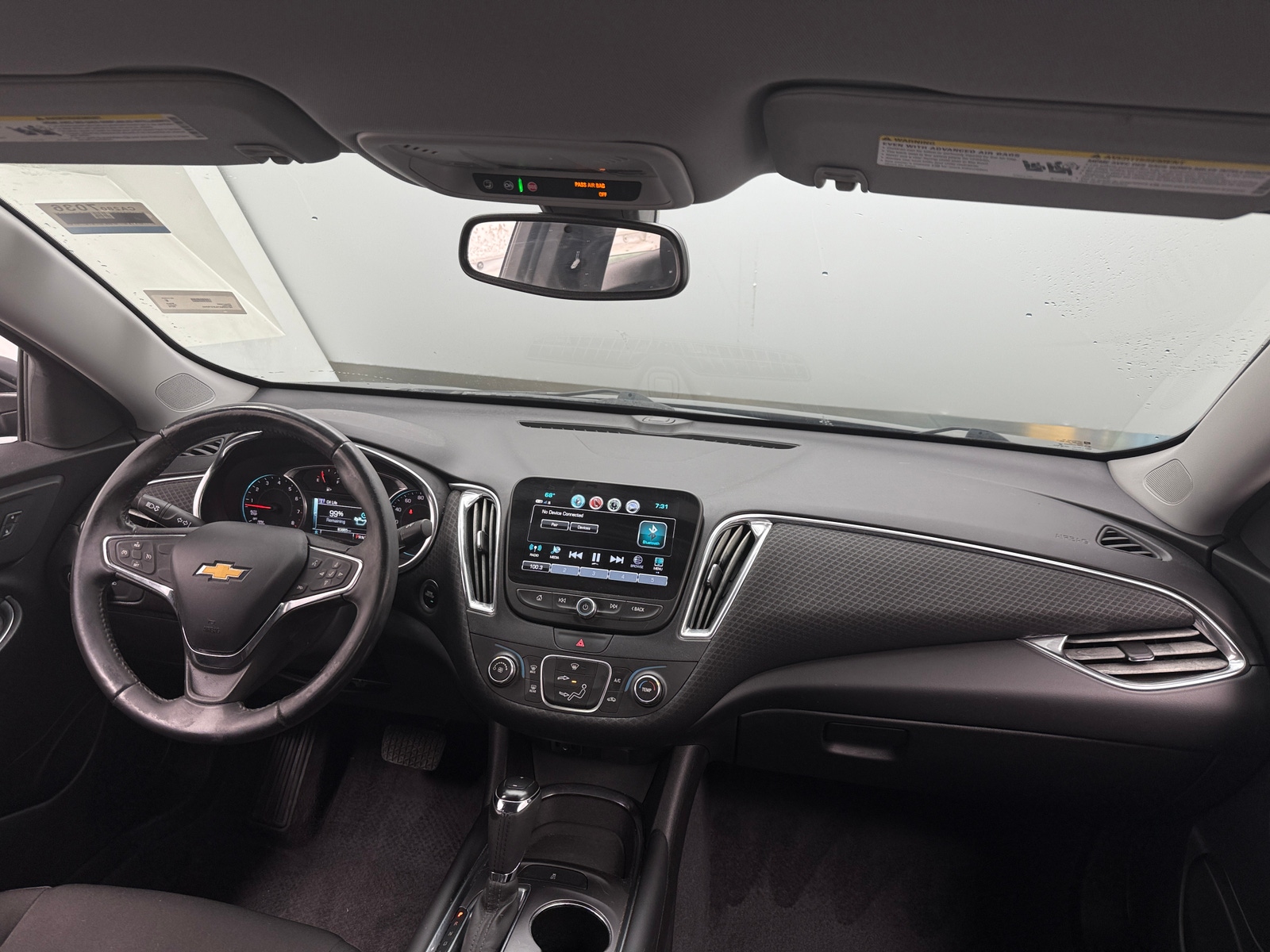 Thumbnail: 2018 Chevrolet Malibu - 3