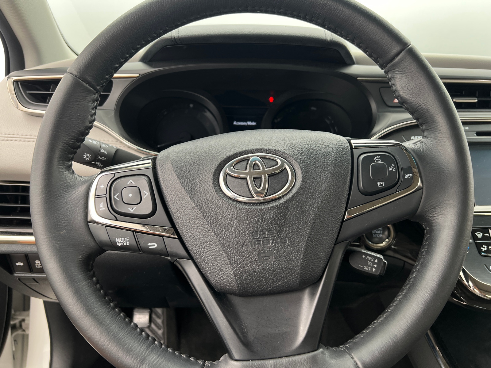 Thumbnail: 2015 Toyota Avalon - 4