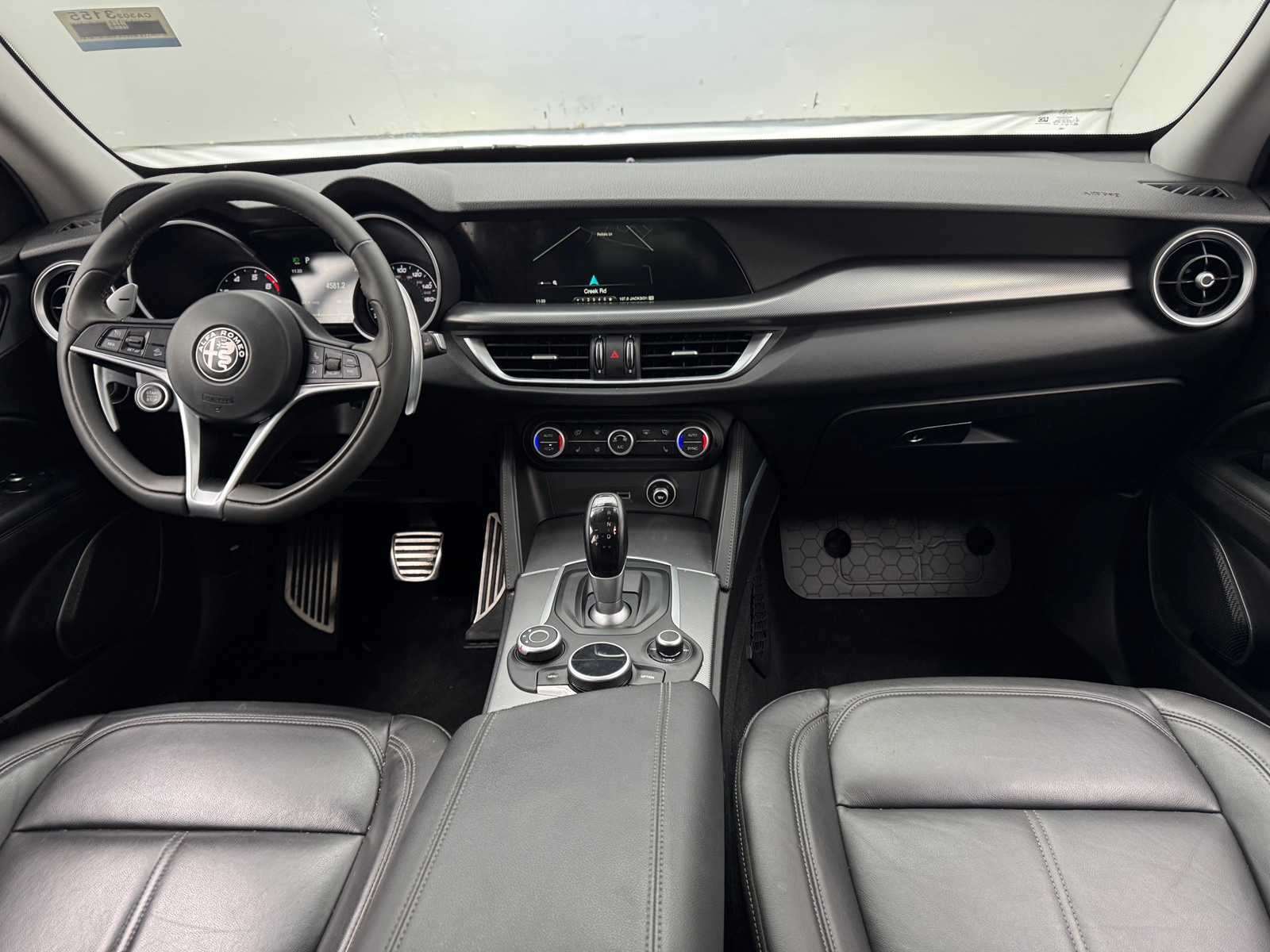 Thumbnail: 2018 Alfa Romeo Stelvio - 2