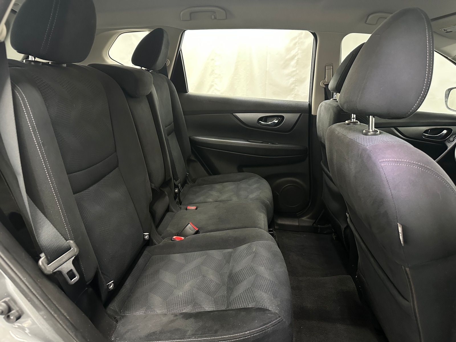 Thumbnail: 2016 Nissan Rogue - 6