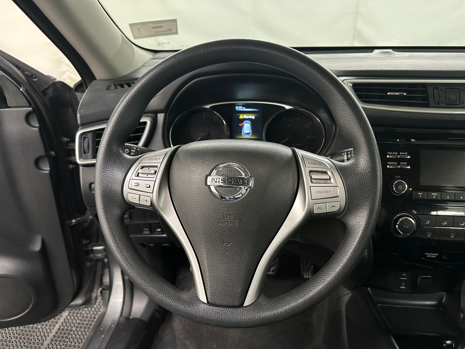 Thumbnail: 2016 Nissan Rogue - 5