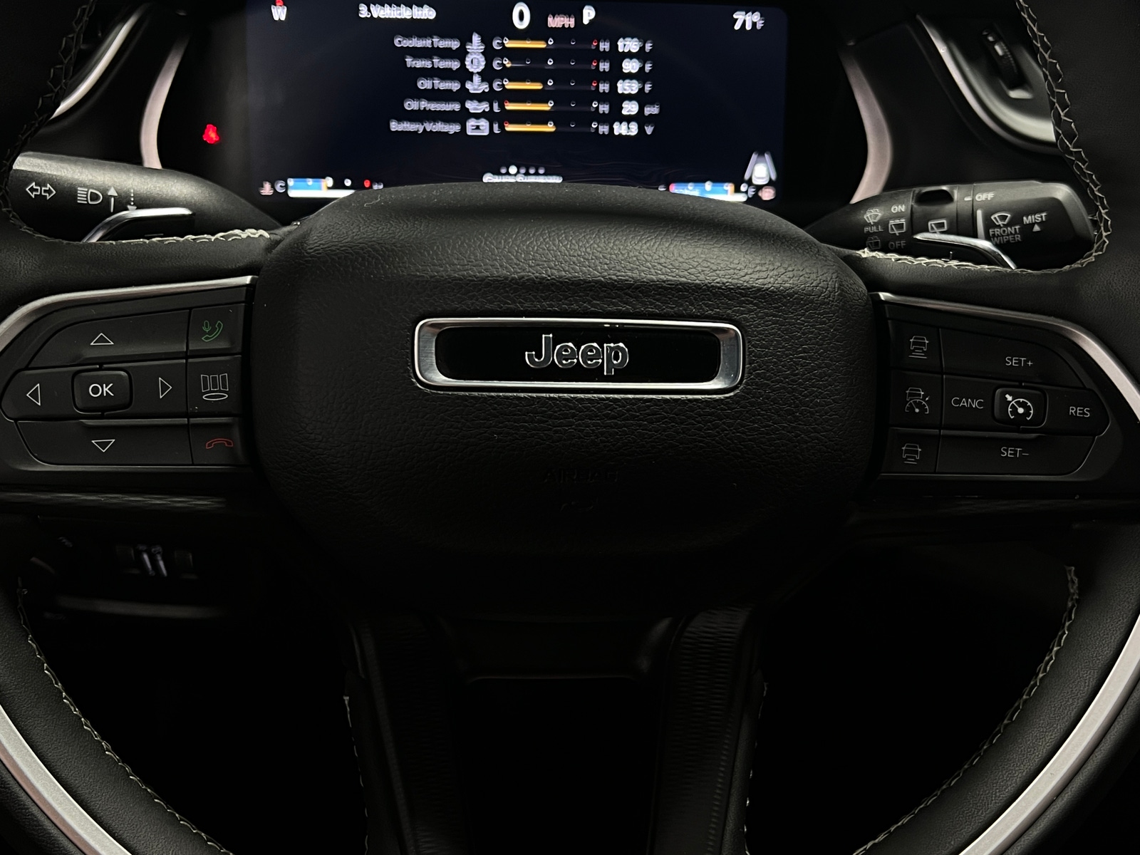 Thumbnail: 2024 Jeep Grand Cherokee L - 4