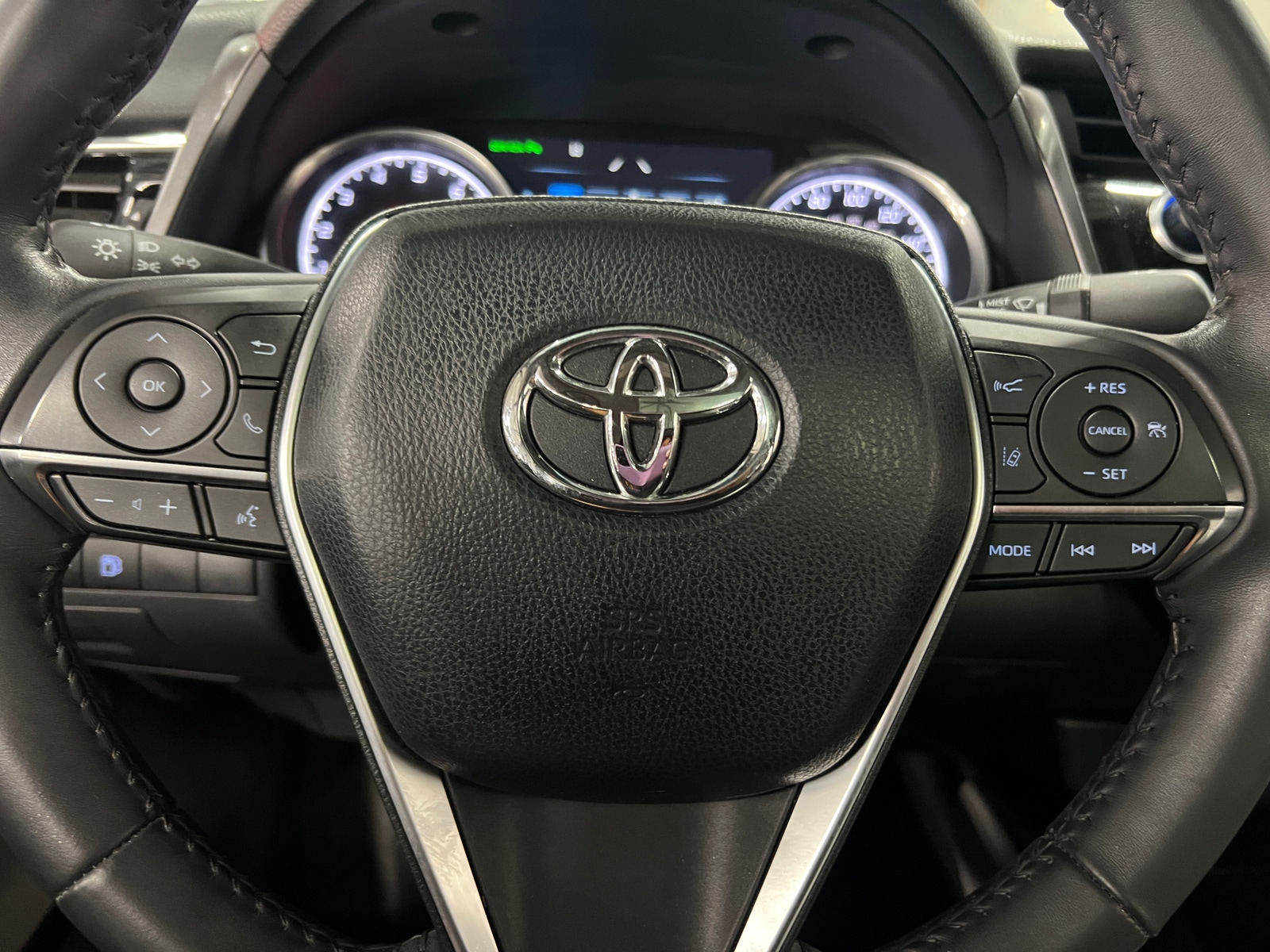 Thumbnail: 2018 Toyota Camry - 5