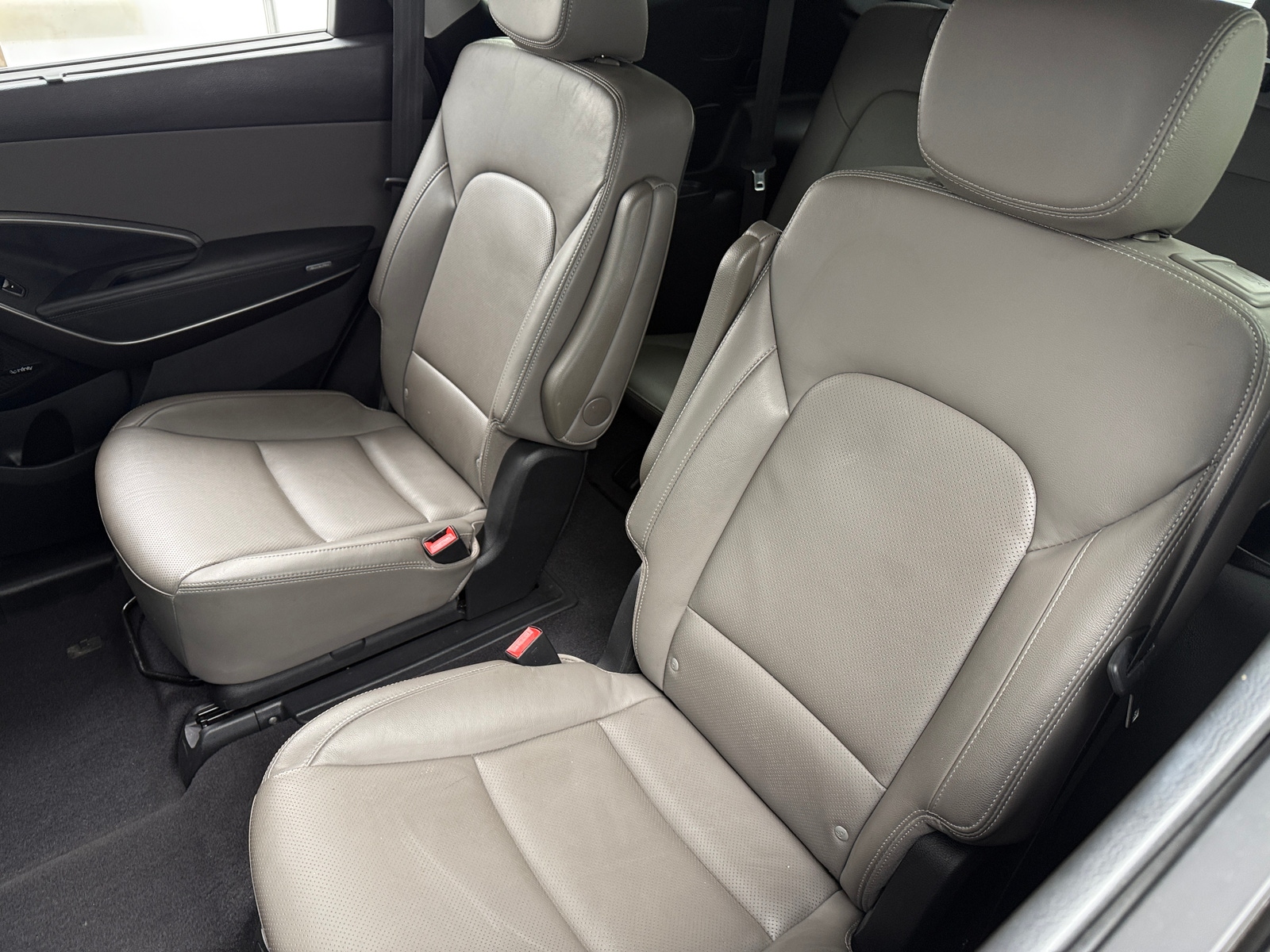 Thumbnail: 2017 Hyundai Santa Fe - 5