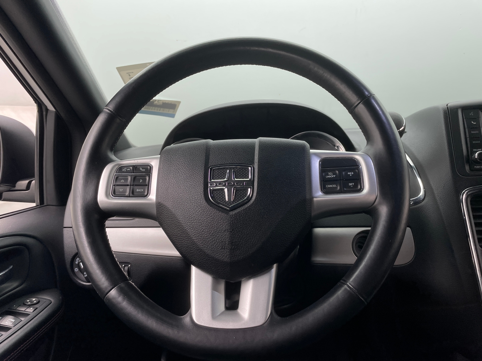 Thumbnail: 2019 Dodge Grand Caravan - 4