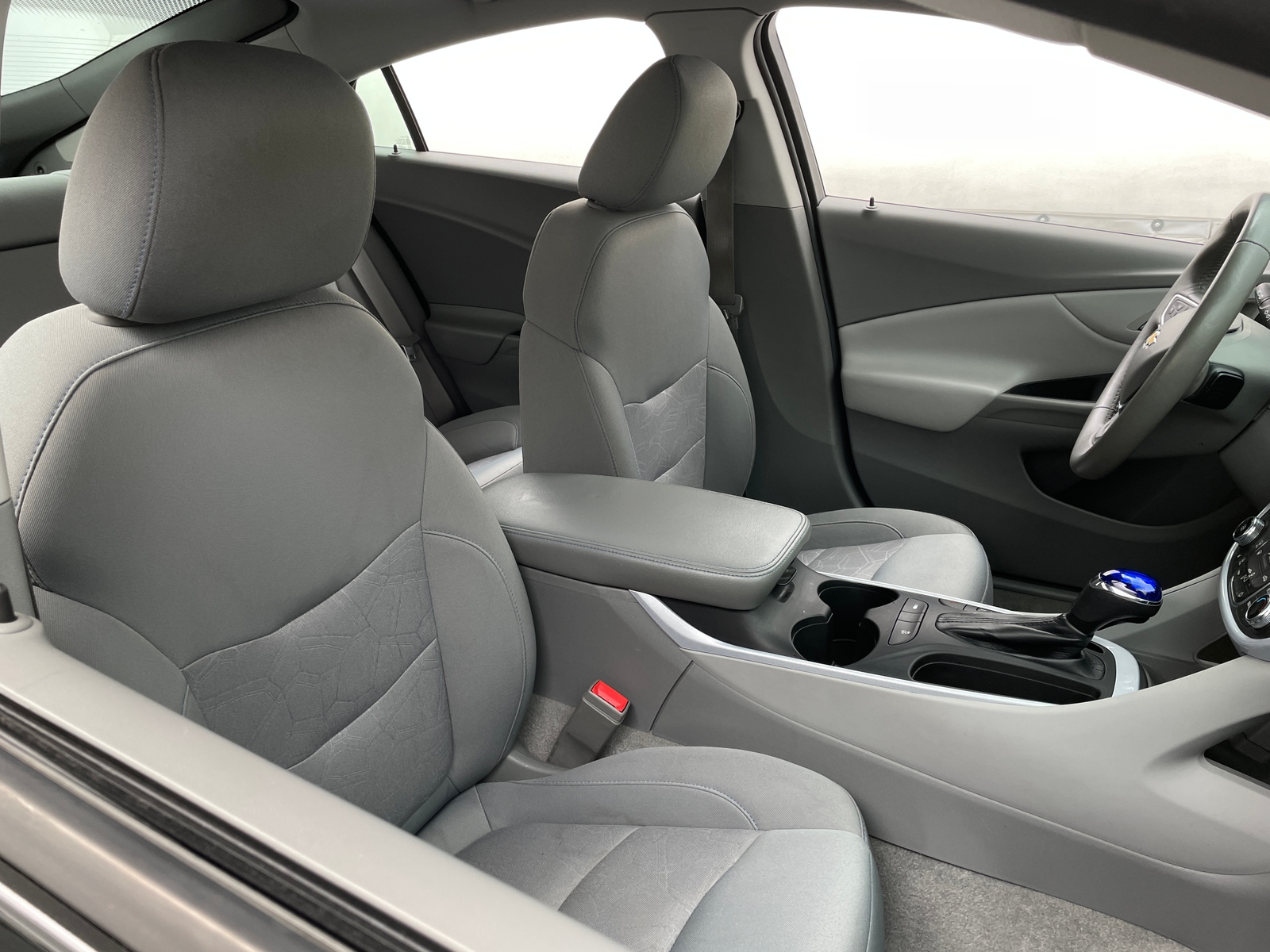 Thumbnail: 2016 Chevrolet Volt - 2