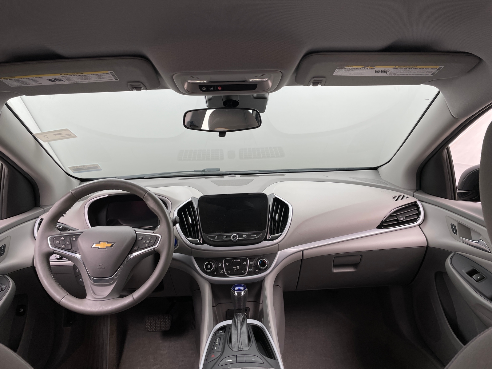 Thumbnail: 2016 Chevrolet Volt - 3