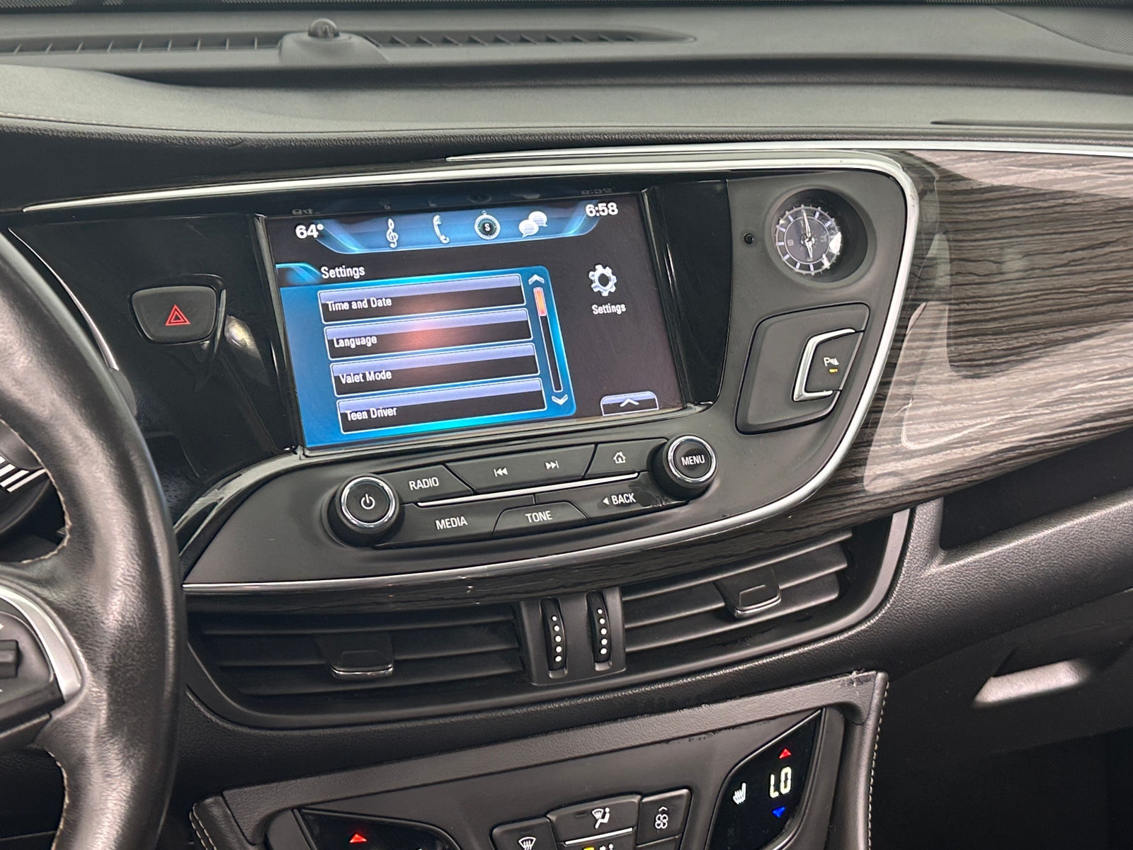 Thumbnail: 2018 Buick Envision - 3