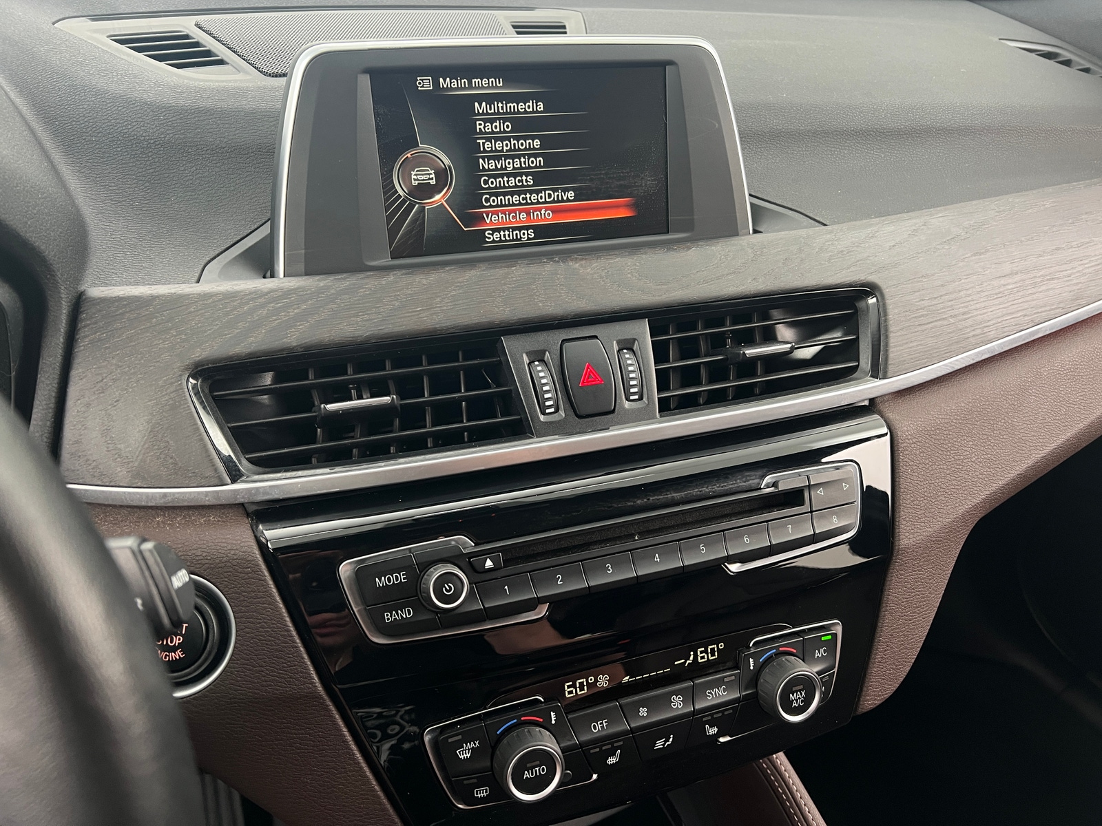 Thumbnail: 2017 BMW X1 - 3