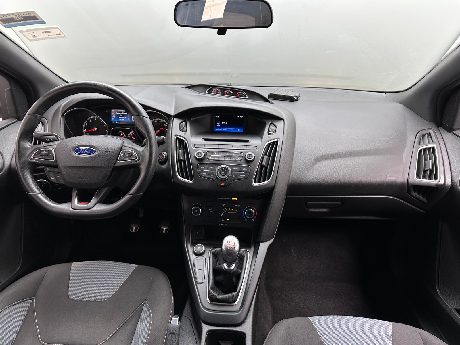 Thumbnail: 2016 Ford Focus - 3