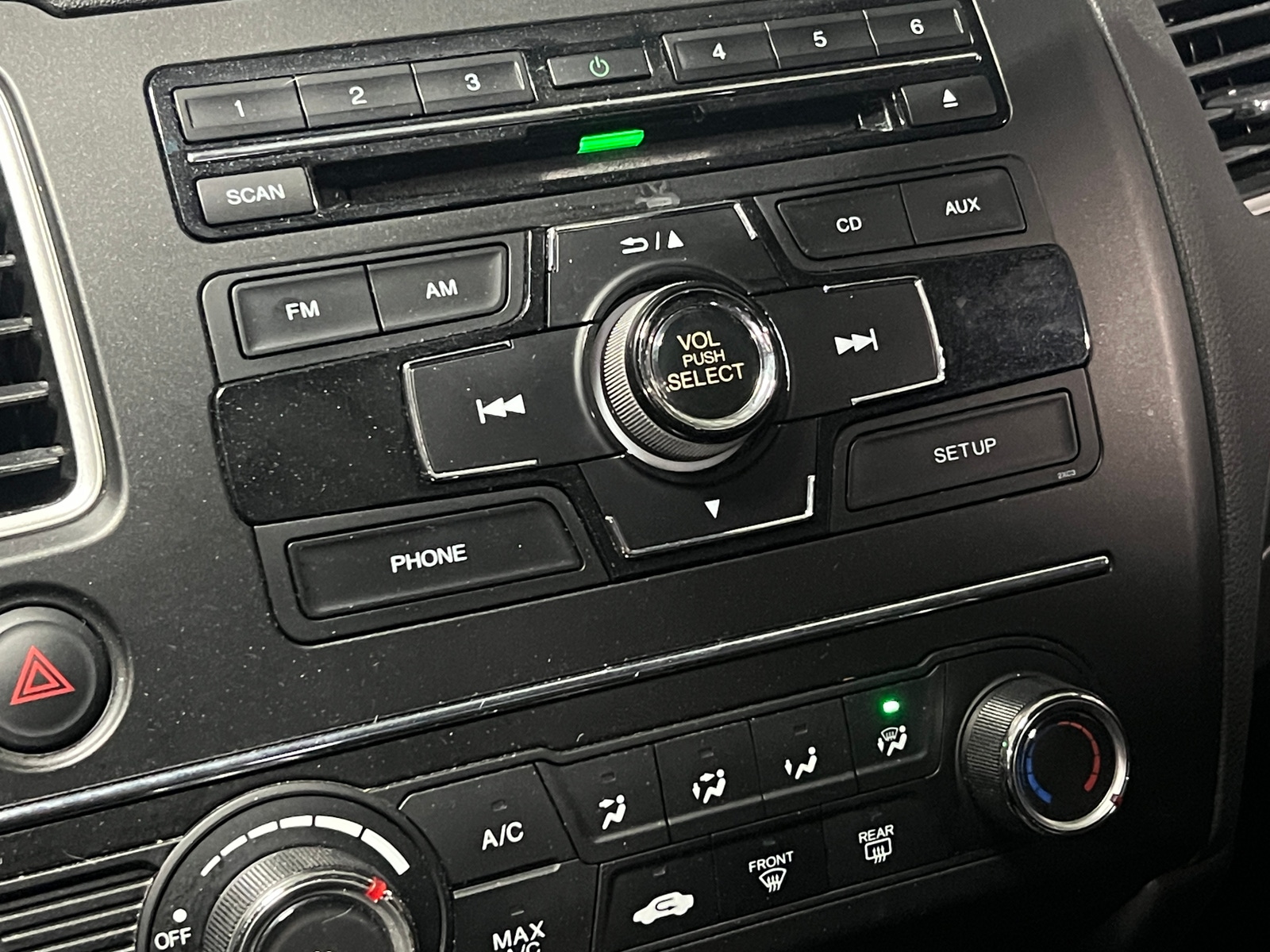 Thumbnail: 2015 Honda Civic - 4
