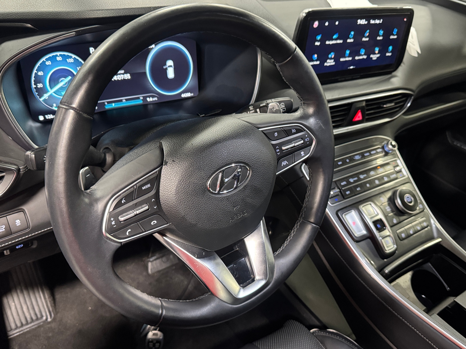 Thumbnail: 2023 Hyundai Santa Fe - 4