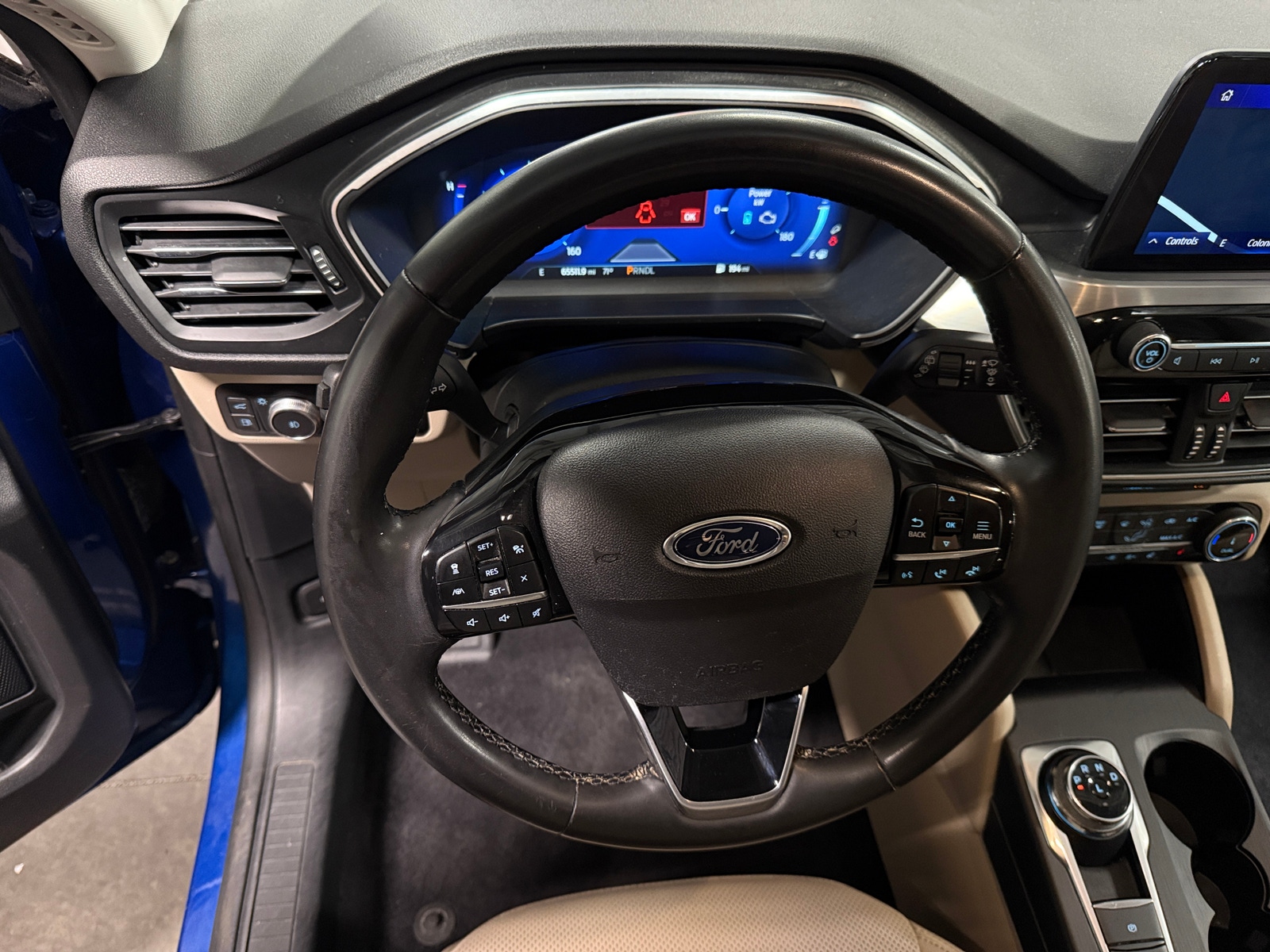 Thumbnail: 2022 Ford Escape - 4