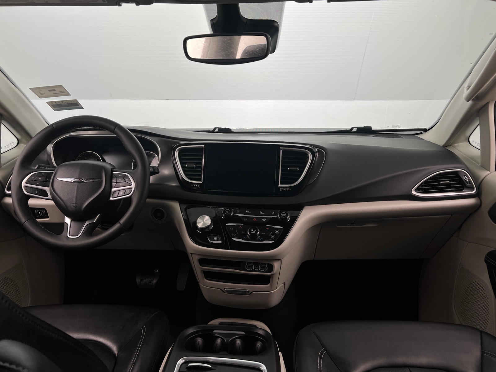 Thumbnail: 2023 Chrysler Pacifica - 2