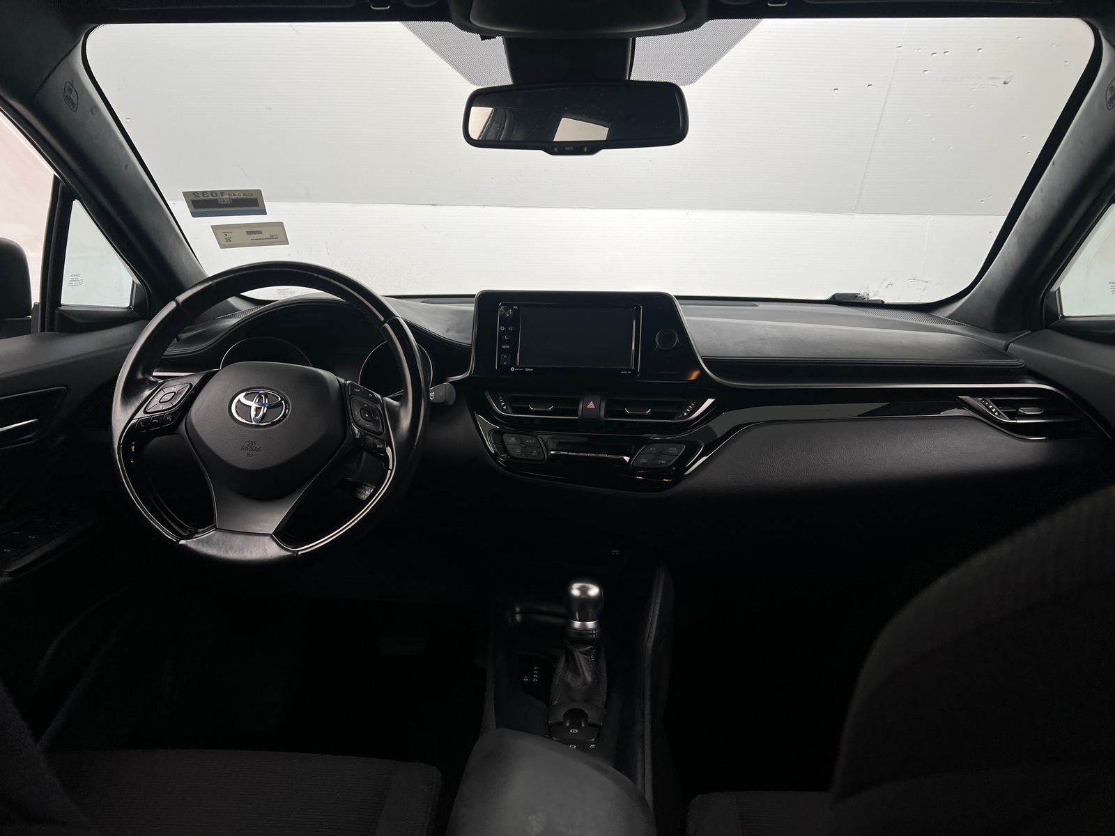 Thumbnail: 2018 Toyota C-HR - 3