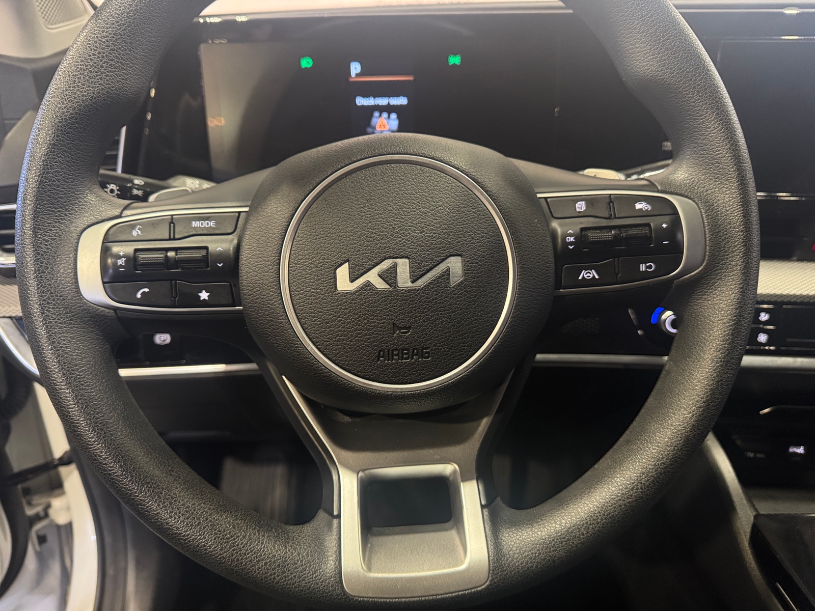 Thumbnail: 2023 Kia Sportage - 5