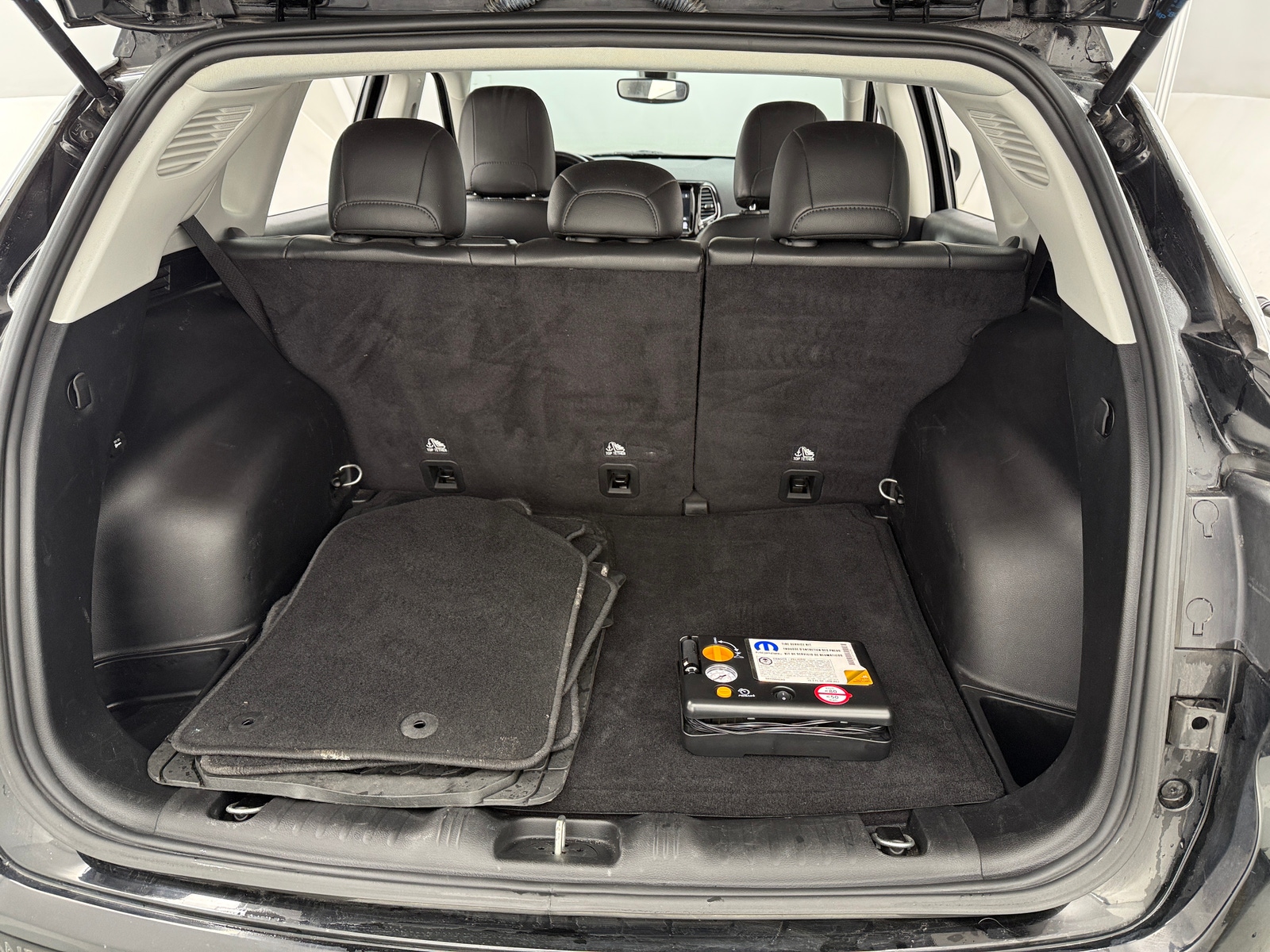 Thumbnail: 2019 Jeep Compass - 6