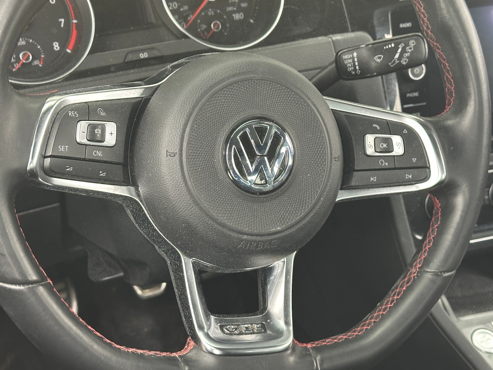 Thumbnail: 2018 Volkswagen Golf - 4
