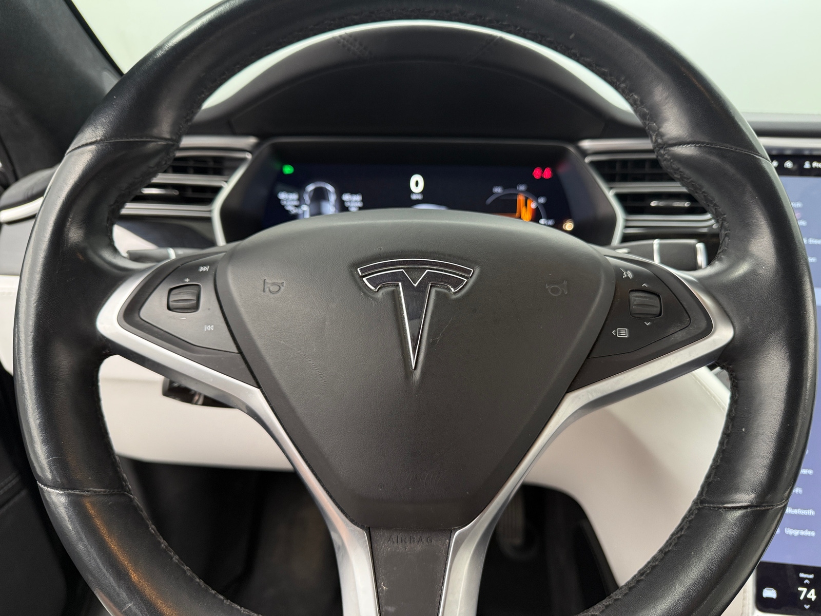 Thumbnail: 2017 Tesla Model S - 4