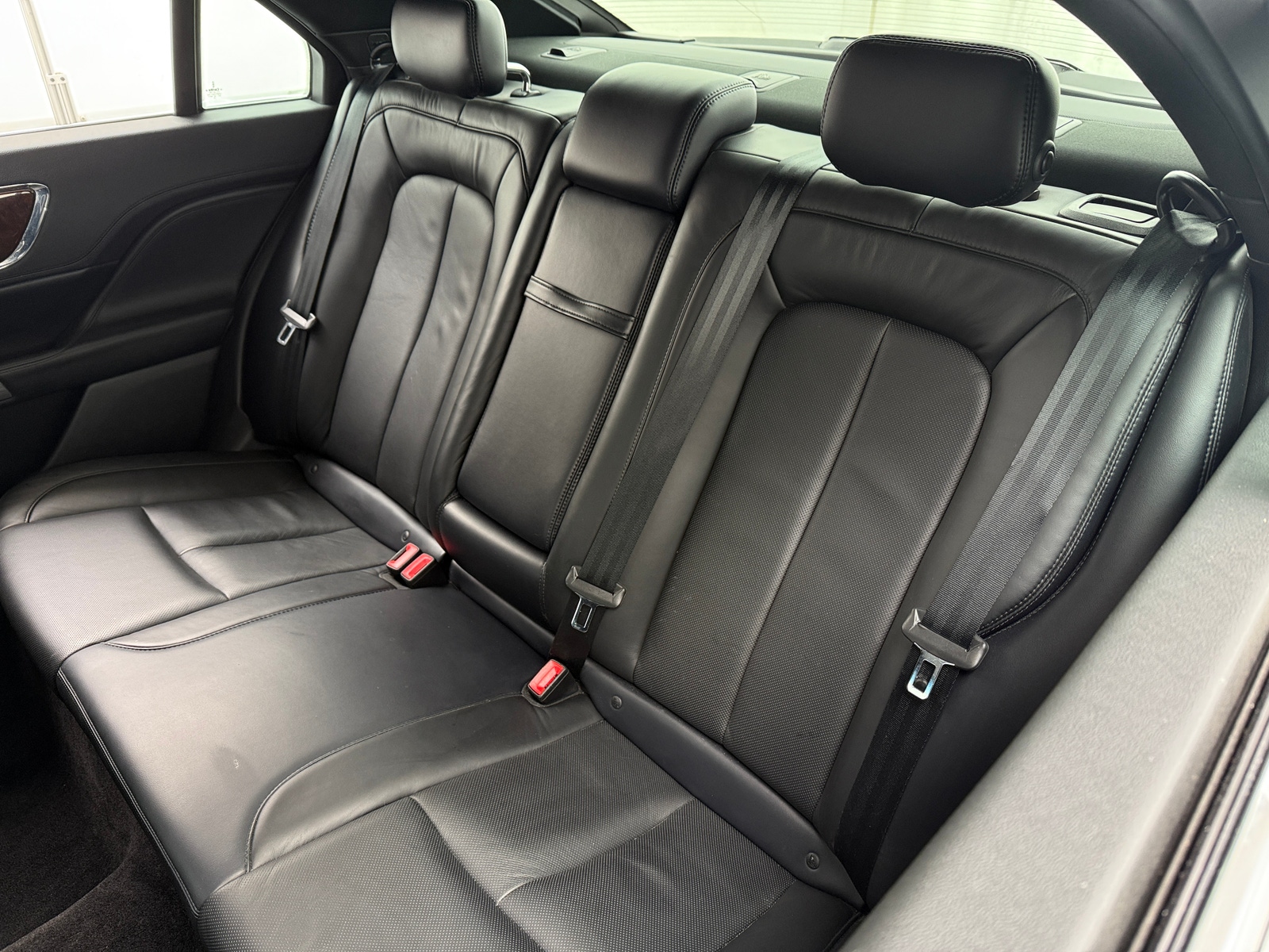 Thumbnail: 2017 Lincoln Continental - 5