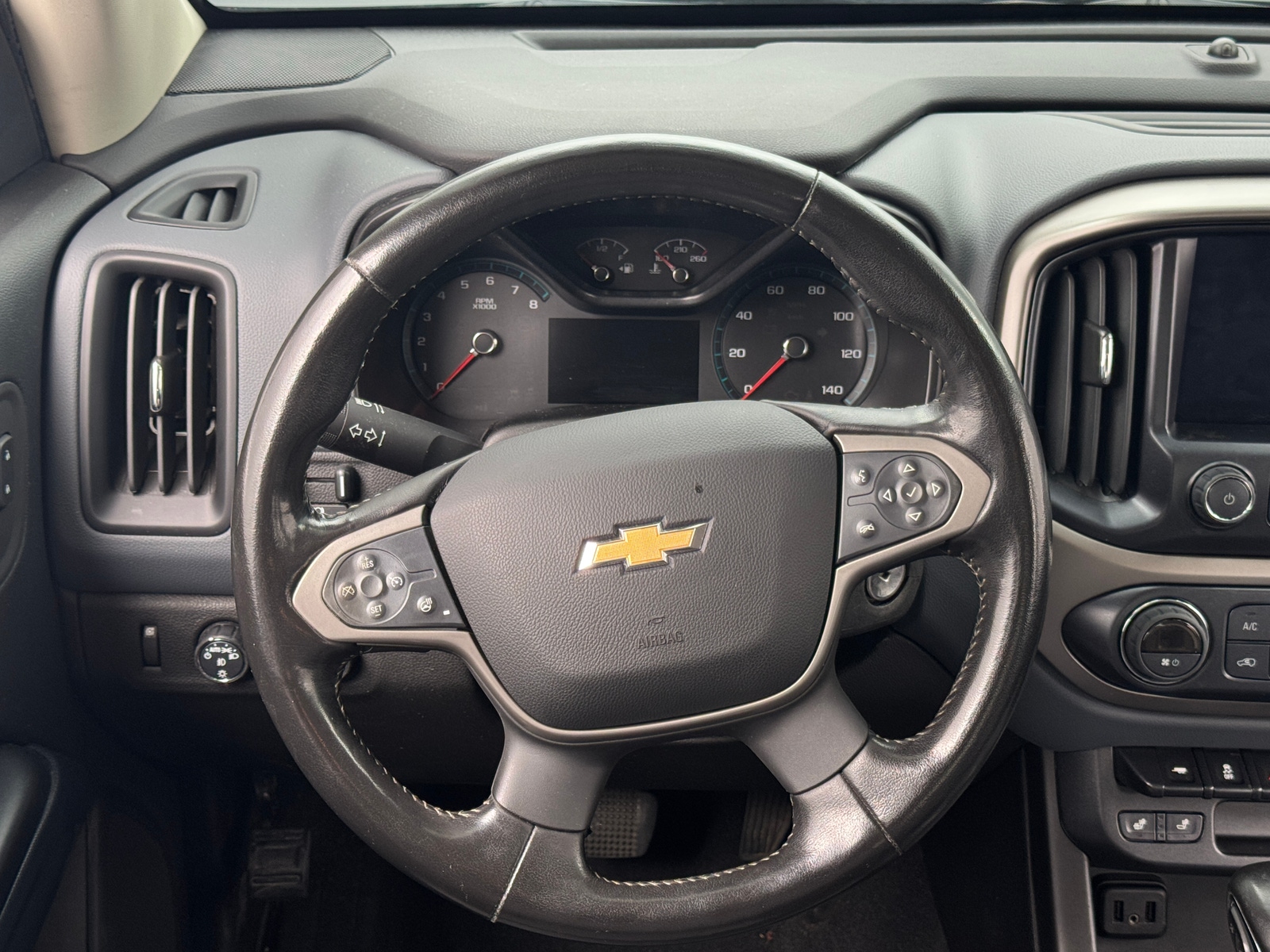 Thumbnail: 2022 Chevrolet Colorado - 5