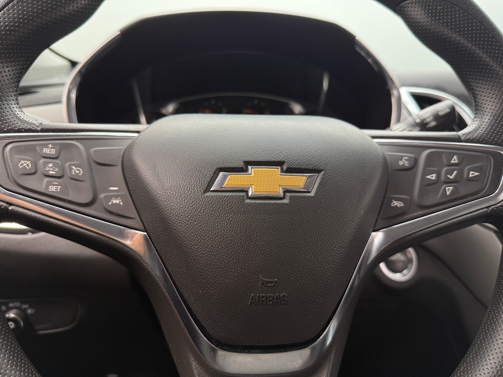 Thumbnail: 2023 Chevrolet Equinox - 5