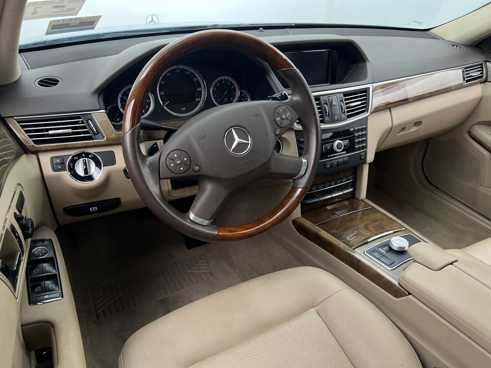 Thumbnail: 2010 Mercedes-Benz E-Class - 2