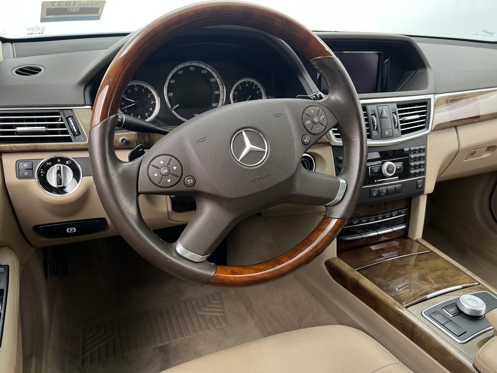 Thumbnail: 2010 Mercedes-Benz E-Class - 4
