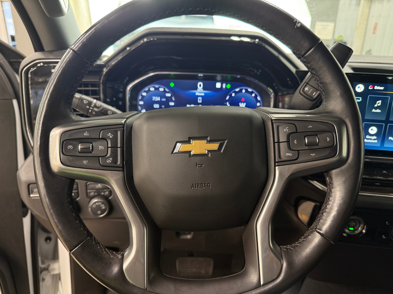 Thumbnail: 2022 Chevrolet Silverado 1500 - 5